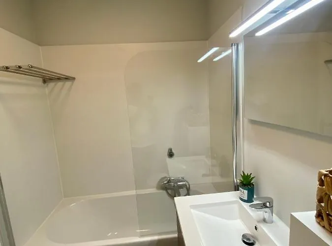 La Beau'm Les Pins Centre 200m De La Terrasse Et Jardin *