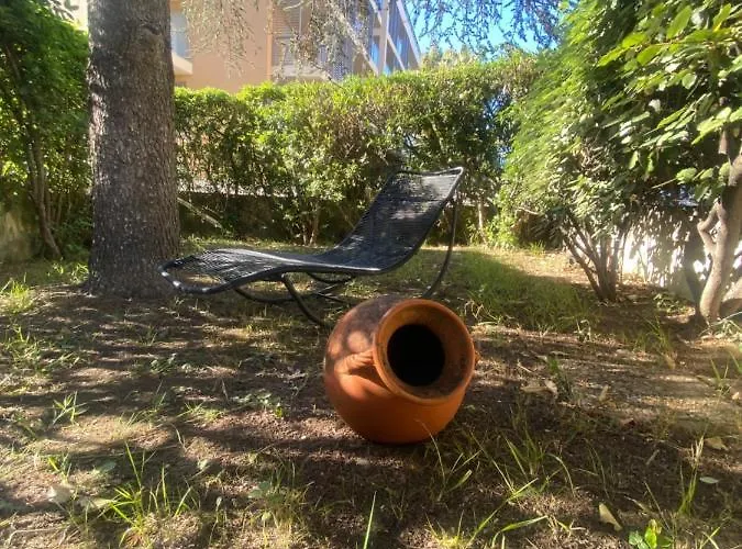 La Beau'm Les Pins Centre 200m De La Terrasse Et Jardin アパート *